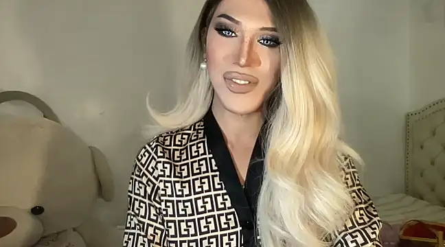 Ts glamxxxx online show from 02-01-25, 05:39