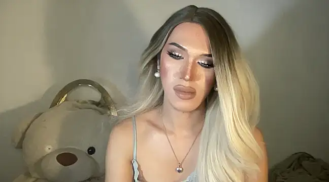 Ts glamxxxx online show from 02-12-25, 07:13