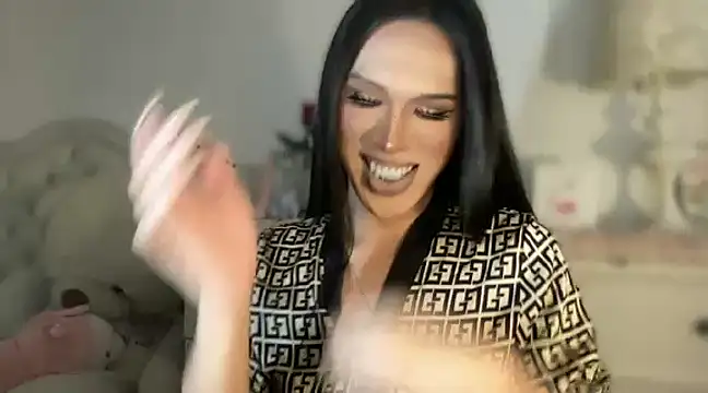 Ts glamxxxx online show from 03-06-25, 05:14