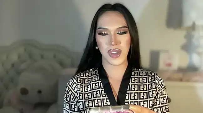 Ts glamxxxx online show from 03-11-25, 09:56