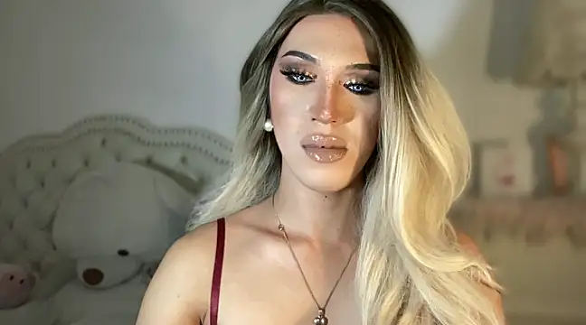 Ts glamxxxx online show from 03-18-25, 08:36