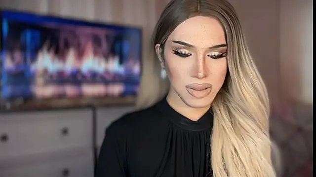 Ts glamxxxx online show from 04-17-26, 12:02