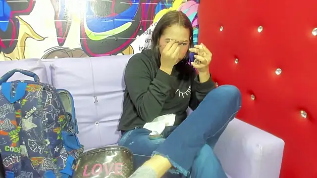 miacam-hot online show from 10-20-25, 12:16