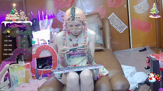 Skinygirl online show from 02-18-25, 02:59