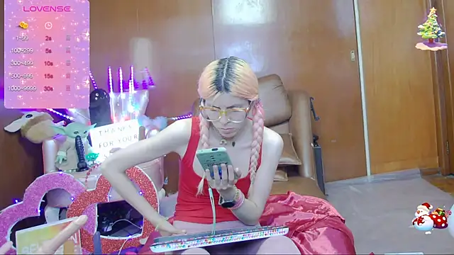 Skinygirl online show from 03-06-25, 10:47