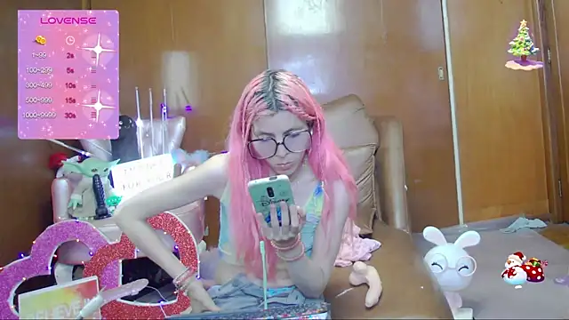 Skinygirl online show from 09-10-25, 12:32