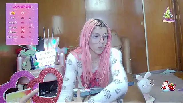 Skinygirl online show from 10-02-25, 01:01