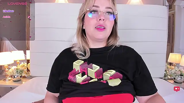 Charlotte93  online show from 03-15-25, 02:45