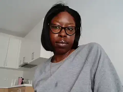 MadamIndigo online show from 10-20-25, 12:38