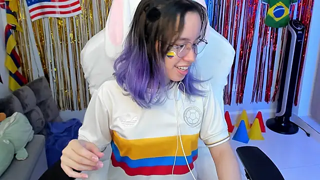 Anto herrera online show from 06-18-26, 02:34