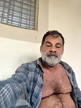 Snapshot of Peludo173317 chatting on 05-12-26, 06:38 Peludo173317 online show from 05-12-26, 06:38