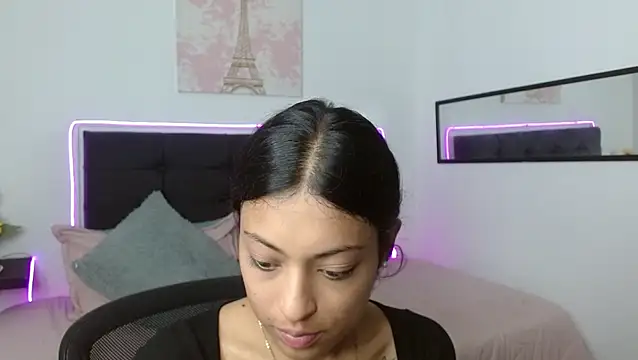 vaness weet online show from 03-06-26, 03:08