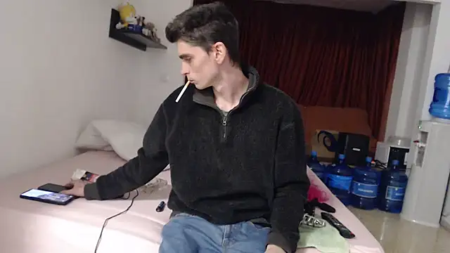 Snapshot of OnlySolovicio chatting on 11-27-25, 09:06 OnlySolovicio online show from 11-27-25, 09:06