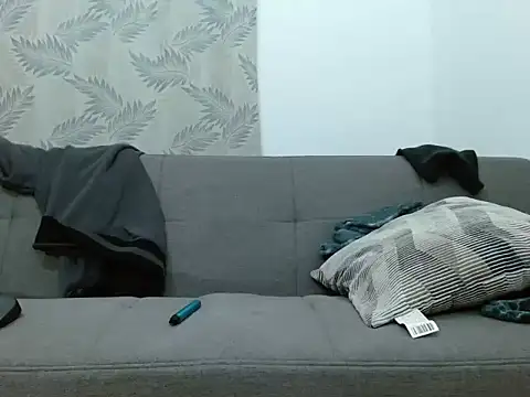 tuyo1995 online show from 10-02-25, 12:34