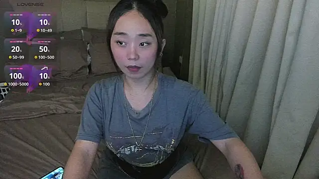 MissAyaCollins online show from 10-26-25, 08:31