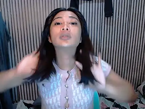 Snapshot of Maria-Moore chatting on 10-03-25, 05:26 Maria-Moore online show from 10-03-25, 05:26