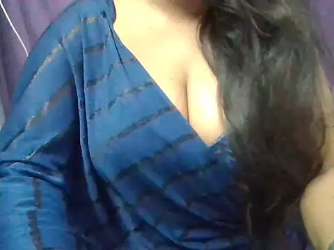 Snapshot of Roopshikha39 chatting on 03-21-25, 10:39 Roopshikha39 online show from 03-21-25, 10:39