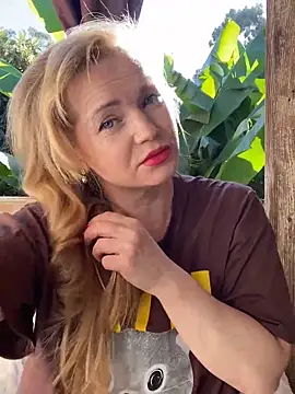 Lady  Maria online show from 11-20-25, 10:15