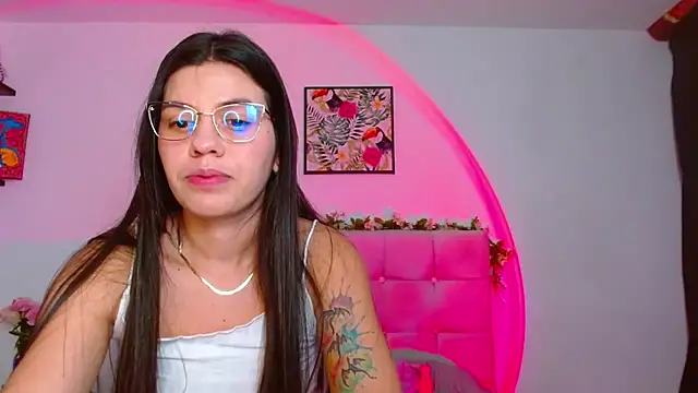 Layla Rachel online show from 11-01-25, 01:29