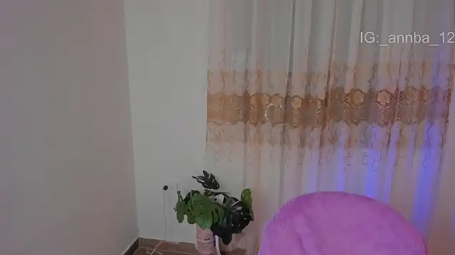 annie barozzi online show from 06-18-26, 02:43
