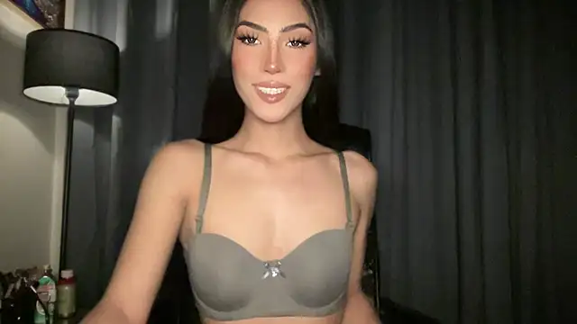 Bella Gordon online show from 09-13-25, 01:00