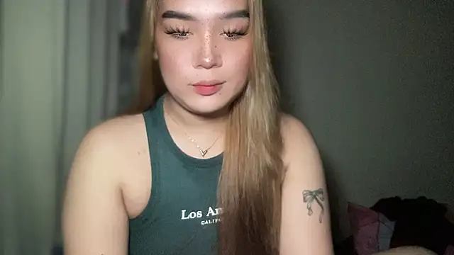 Snapshot of MissCataleyaxxx chatting on 02-06-25, 01:43 MissCataleyaxxx online show from 02-06-25, 01:43