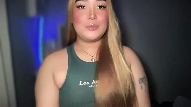 Snapshot of MissCataleyaxxx chatting on 09-23-25, 01:08 MissCataleyaxxx online show from 09-23-25, 01:08