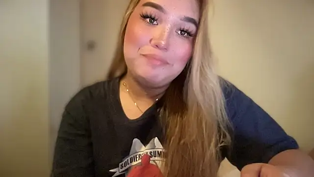 Snapshot of MissCataleyaxxx chatting on 10-26-25, 08:42 MissCataleyaxxx online show from 10-26-25, 08:42