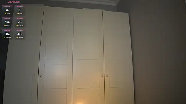 -JuicyMolly- online show from 03-31-26, 02:39