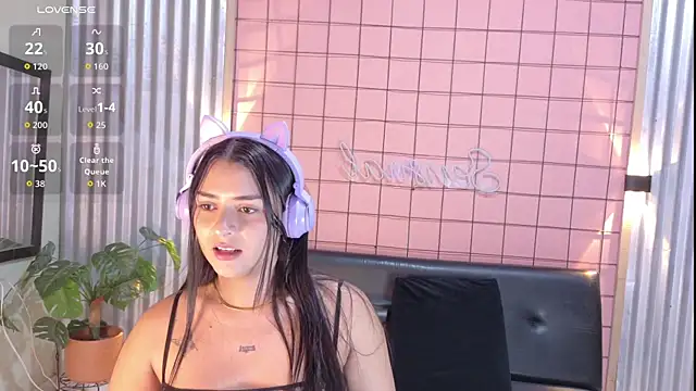 mensia hernandz online show from 12-22-25, 01:30