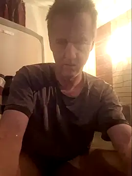 Snapshot of Wanking_Wiggiler chatting on 03-03-25, 02:26 Wanking Wiggiler online show from 03-03-25, 02:26