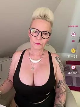 German Milf online show from 06-07-26, 12:42