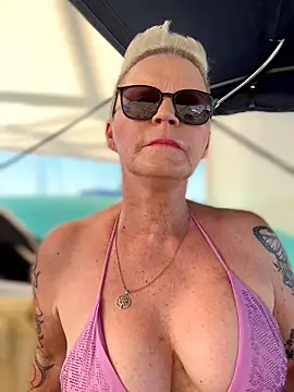 German Milf online show from 06-20-26, 10:18