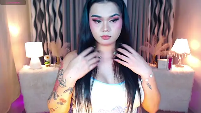 Snapshot of Ella_Fantasiax chatting on 11-10-25, 04:17 Ella Fantasiax online show from 11-10-25, 04:17