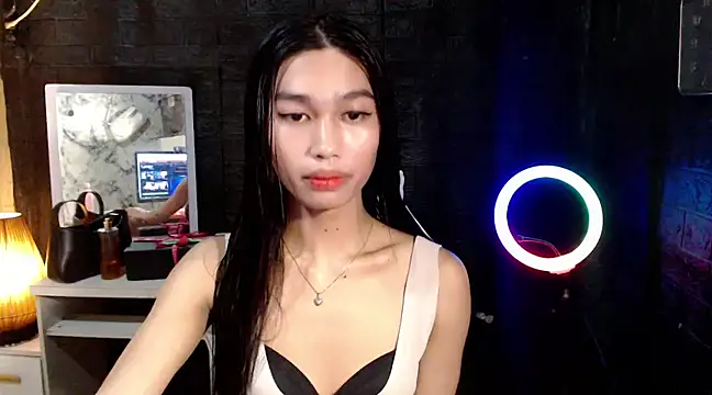 Snapshot of ToKeNa chatting on 03-20-25, 12:08 ToKeNa online show from 03-20-25, 12:08