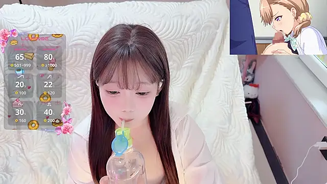 Snapshot of TUTU-CN chatting on 06-15-26, 02:36 TUTU-CN online show from 06-15-26, 02:36