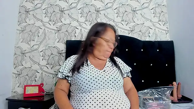 Keira Lennox online show from 02-13-26, 11:28