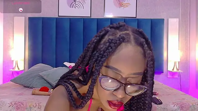 MiaMidnnightt online show from 10-07-25, 12:24