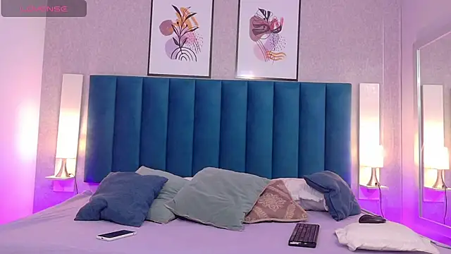 MiaMidnnightt online show from 10-24-25, 12:34