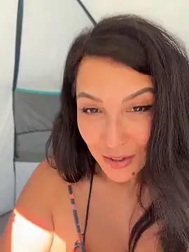 Snapshot of Cataleya80 chatting on 06-01-26, 05:14 Cataleya80 online show from 06-01-26, 05:14