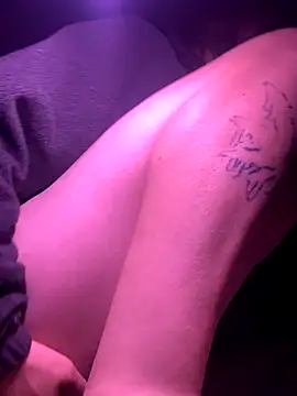 mommyslittlefemboy online show from 12-02-25, 10:20