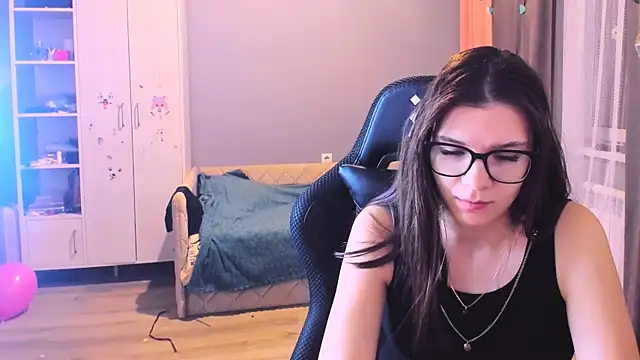 MollyLollipop online show from 01-12-26, 01:11