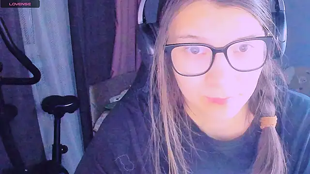 MollyLollipop online show from 03-31-26, 05:02