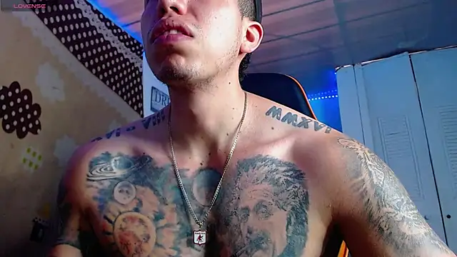 Adam Hudsond online show from 11-28-25, 03:04