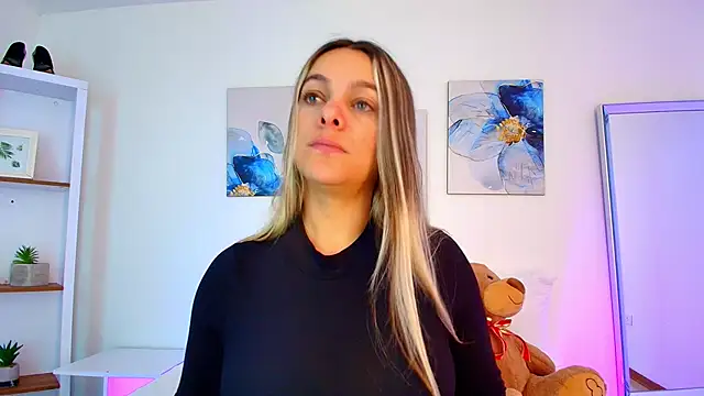 Isabella Harley online show from 04-08-26, 01:55