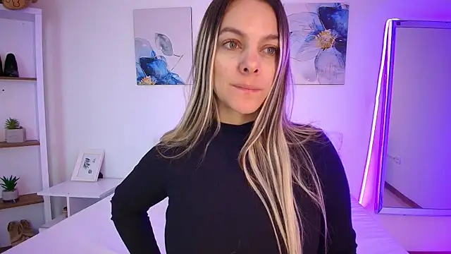 Isabella Harley online show from 07-15-26, 01:27
