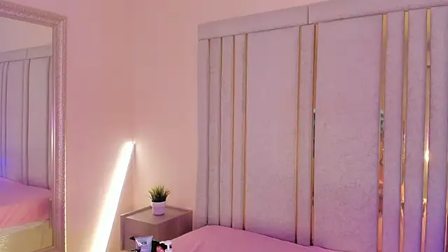 Saekohofman online show from 11-30-25, 04:16