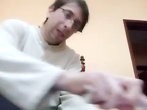 White rabbit  online show from 01-10-25, 02:23