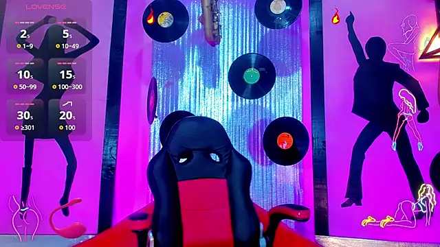 nickyminach  online show from 10-14-25, 07:14