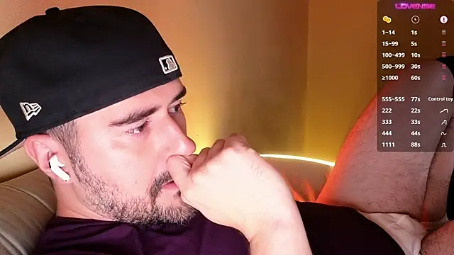 DominantTheo online show from 11-17-25, 03:23